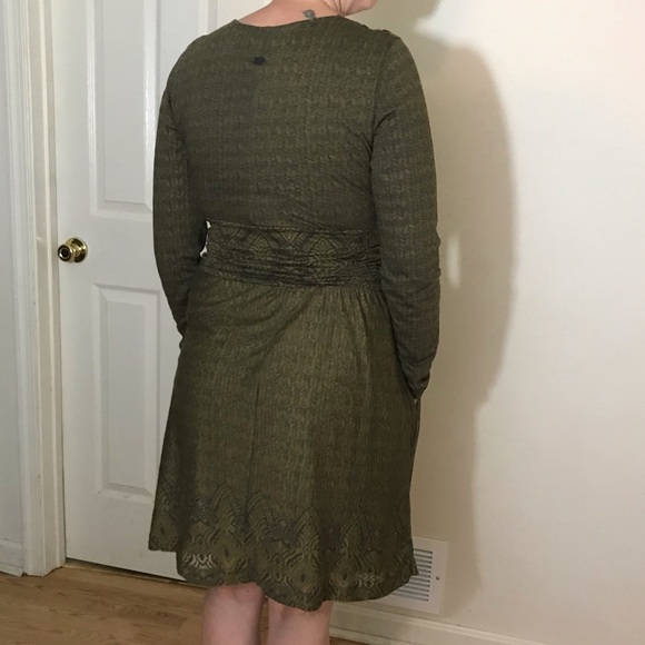 Athleta Perfect Packer Dress - Picture 2 of 6